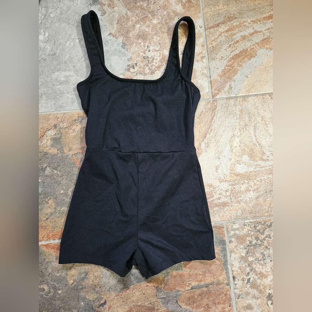 Womens XS White Fox Black Sleeveless Romper Shorts-criss Cross Back